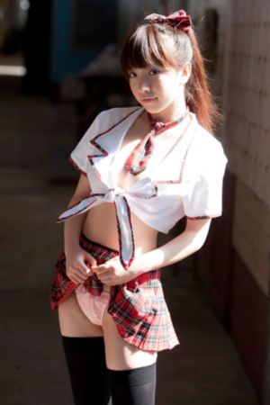 夫目前犯暴辱若妻