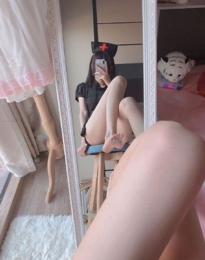 19岁女大学生撞脸孙颖莎被求合影