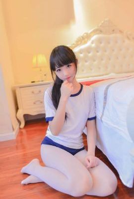 八尺夫人 在线